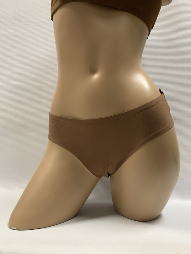 3754W Adult Foundations Brief*